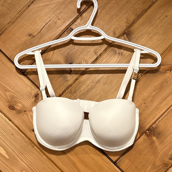 NWT Pink By Victoria’s Secret White Strapless Push Up Bra 34 DD - Picture 1 of 8